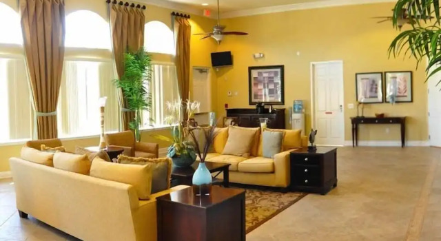 Watersong Resort - 5 Bed Sleeps 10 - Private Pool, Buchen Sie Resort SPA-Hotels in Poinciana, SPA
