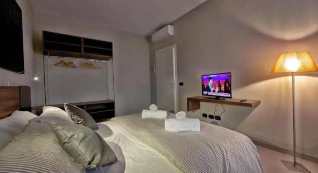 Апартаменты с балконом Lepini Suites