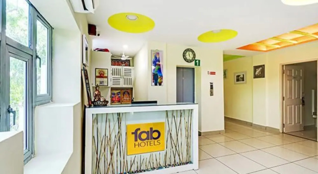 Fabhotel The Brown Tree