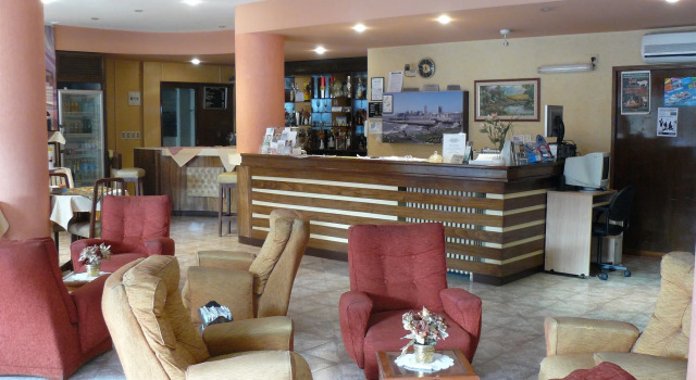 Hotel Catedral, Забронировать Отель Отели провинции Буэнос-Айреса с завтраком, Завтраки