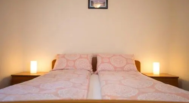 Apartments Marta, Забронировать Апартаменты/квартира Отели Крка с парковкой, рядом с Krk Harbour, Парковка