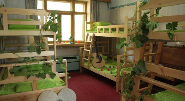 Turpan Whitecamel Youth Hostel Qingnian Road Branch, Prenota Ostello Turpan Xinjiang