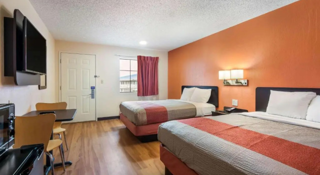 Четырёхместный номер Standard Motel 6-Winnie, TX