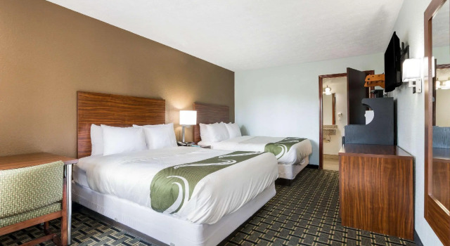Четырёхместный номер Standard Quality Inn