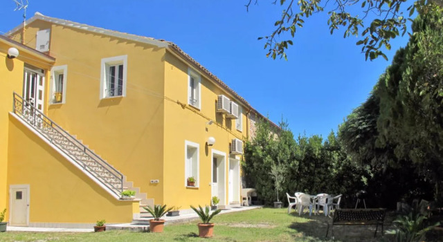 House Erika Ripatransone, Rezervovat Hotel Ripatransone 