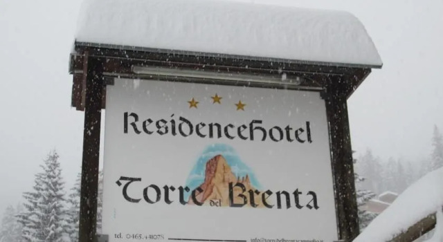 Residence Hotel Torre Del Brenta, Забронировать Отель Пинцоло Мадонна-ди-Кампильо