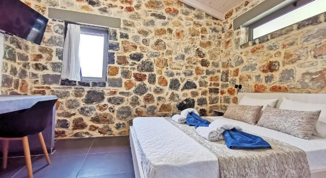 Pyrgos Plakias 4, Rezerwuj Hotel Hotele w Retimno z parkingiem, Parking