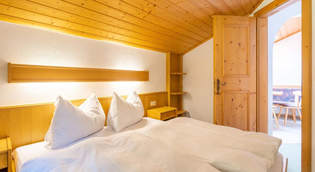 Beautiful Apartment in Mittersill With Balcony, Rezerwuj Apartament Hotele w Salzburg z parkingiem, Parking