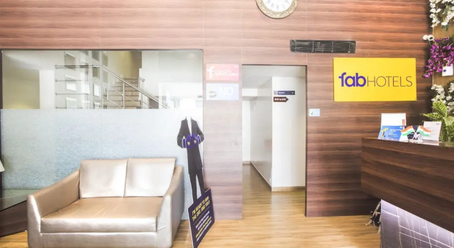 FabHotel Regal International Andheri, Забронировать Отель Отели штата Махараштры 3 звезды, 3*