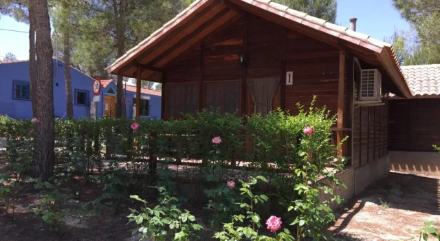 Коттедж с 4 комнатами с красивым видом из окна Cabañas Valle del Cabriel