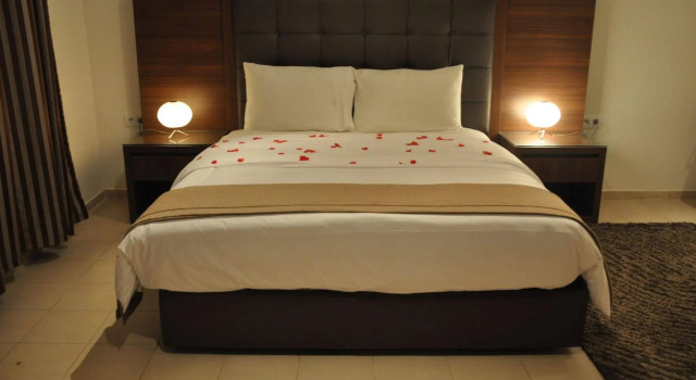 Riviera Royal Hotel, Resort & Casino, Book Ferieresort Hoteller i Conakry med pool, Swimmingpool