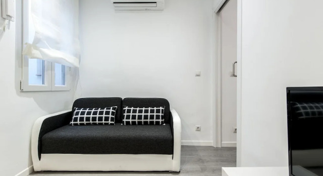 Apartamento Puerta de Toledo VIII, Boek Appartement Toledo Madrid, in de buurt van Edificio Grassy