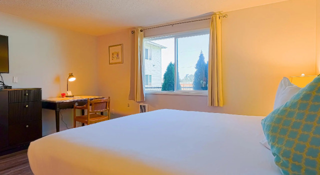 Номер Standard с видом на реку Coast River Inn by OYO Seaside