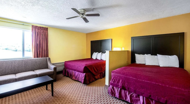Люкс Rodeway Inn & Suites Monticello