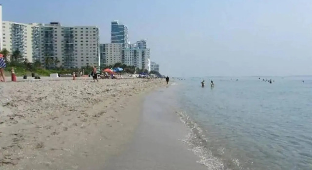 Beautiful Property in Hallandale Beach!!!