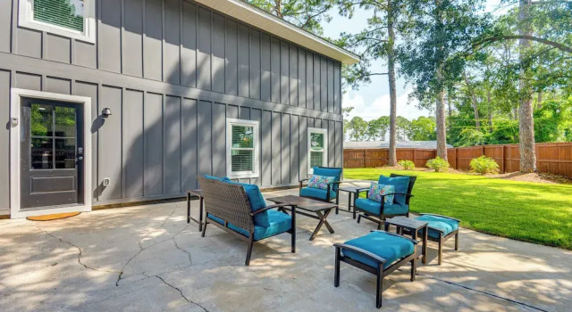 Коттедж 3 Mi to Navarre Beach: Home w/ Furnished Patio