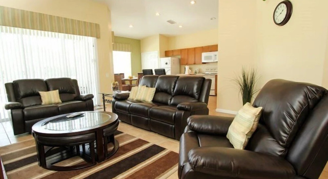 Spacious 4 Bed Pool Home Near Disney In Gated Resort, Забронировать Курортный отель Отели Фор Корнерз с бассейном, Бассейн