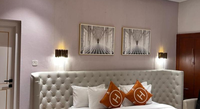 Macdonald Residence by Sujimoto, Book Apartment Ikoyi 