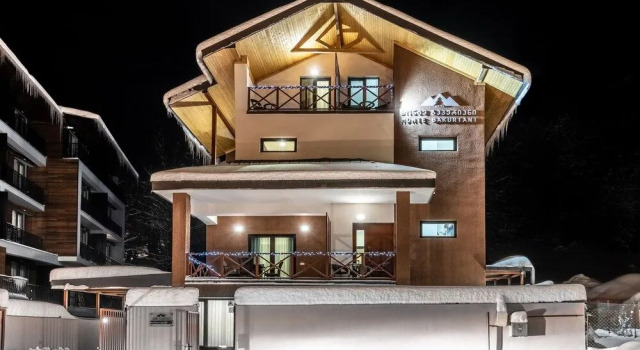 Monte Bakuriani, Prenota Hotel Hotel a Samckhe Javakheti con parcheggio, Parcheggio
