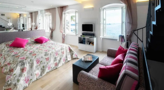 Люкс Luxury с видом на море Riva Luxury Suites