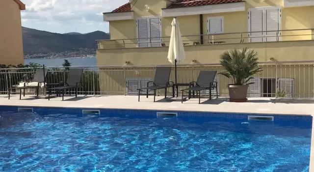 Апартаменты Apartments Villa Moonlight - One Bedroom Apartment with Large Terrace Classic