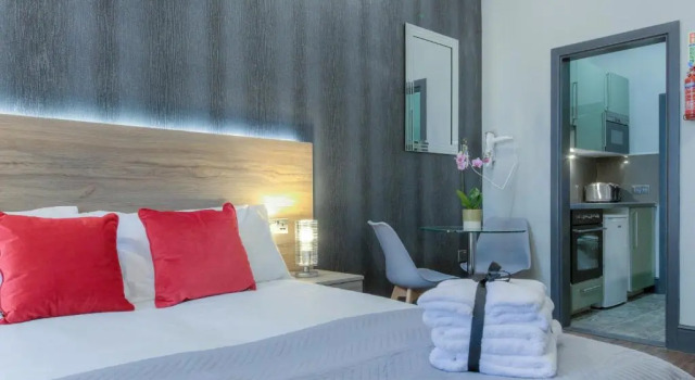 Студия Remaotel The Bromley Apartments