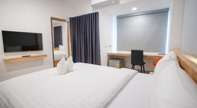 Семейный номер Superior с балконом Meesuk ChiangRai Hotel, SHA Certified