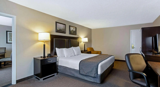 Двухместный люкс c 1 комнатой Hampton Inn Manchester Downtown