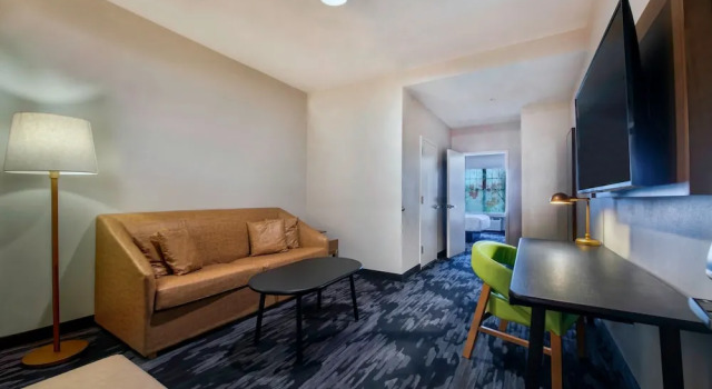 Двухместный люкс Fairfield Inn & Suites by Marriott Cortland, NY