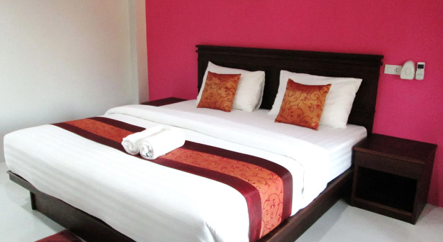 Lanta Riviera Villa Resort