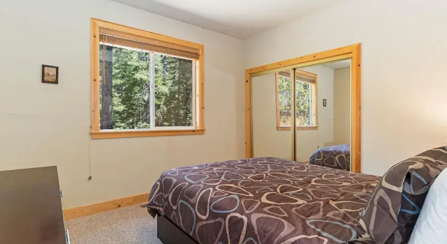 Коттедж Cedar Chateau w/ Game Room & HOA Access!