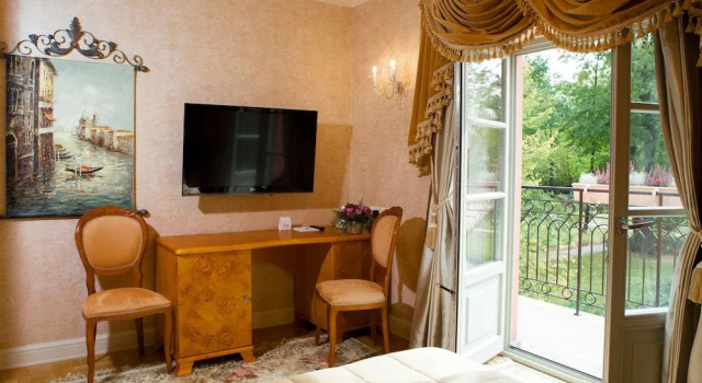 Willa Różana, Book Hotel Hotels in Lubelskie with a Pool, Swimming Pool