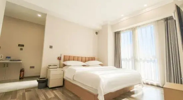 Люкс Jushe B&B (Zhengzhou Park Maohe Henan University of Technology)