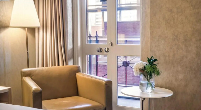 Четырёхместный номер Classic InterContinental Melbourne The Rialto by IHG