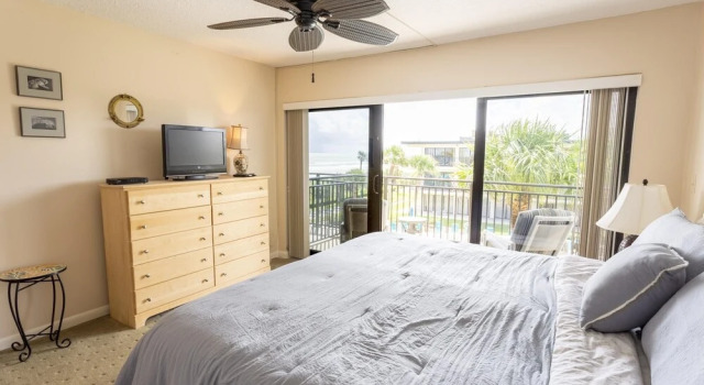 Ocean House Condo 304 - Steele Away, Rezerwuj Hotel Hotele w Saint Augustine Area z parkingiem, Parking