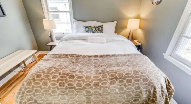 2brclassic Downtown Housebright & Charming, Buchen Sie Ferienhaus Hotels in Colorade Springs mit Parkplatz, Parkplätze