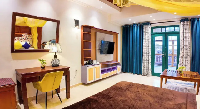 Трёхместный номер Deluxe с видом на море AIDA The Queen Palace
