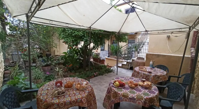 Standard Familie Zimmer mit Balkon B&B Il Melograno Antico con Terrazza e Giardino