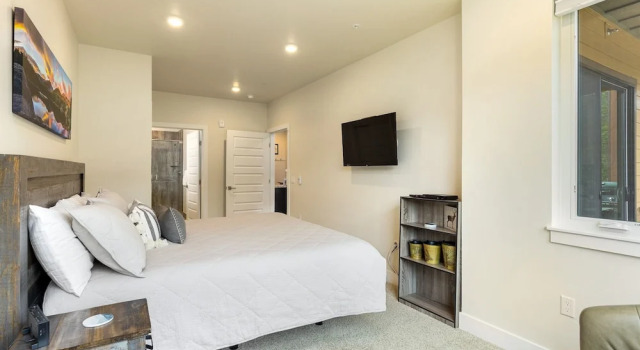 Номер Standard 202 Clearwater Lofts 2 Bedroom Condo by RedAwning