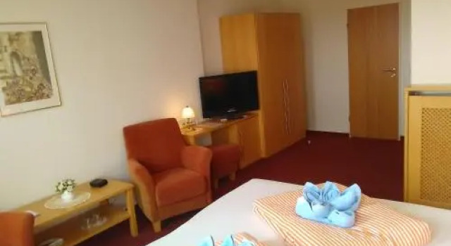 Hotel-Pension Peterhof, Забронировать Отель Йюст East Frisian Islands