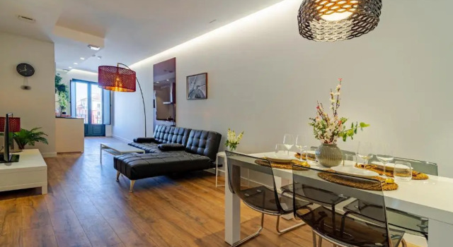 Edificio 13 by Plaza Mayor Apartamentos, Забронировать Апартаменты/квартира Апартаменты Вальядолид, рядом с Клиническая больница при Вальядолидском университете, Апартаменты/квартира
