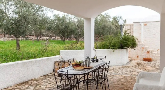 Вилла с 4 комнатами Trulli Anna