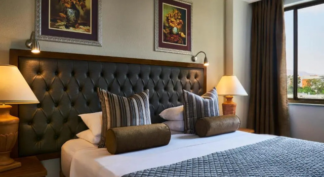 Deluxe Kahden hengen huone Mövenpick Hotel Windhoek