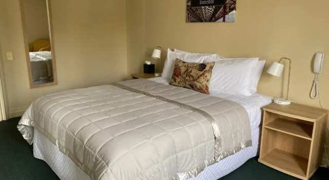 Люкс Deluxe Motel On York