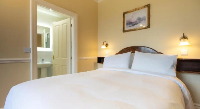 Standard- dobbelt værelse med søudsigt Roseleigh Guest House