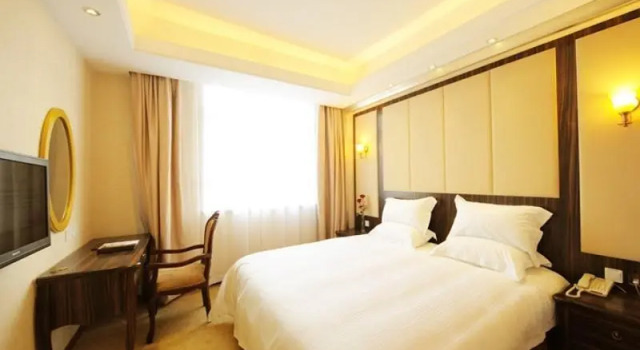 Номер Standard GreenTree Inn Shanghai West Huaxia Road Subway Station Hotel