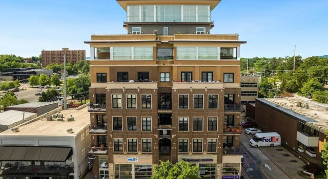 The East View - Overlooks Downtown - Steps to Dickson, Reserva ahora Hotel Fayetteville Noroeste de Arkansas
