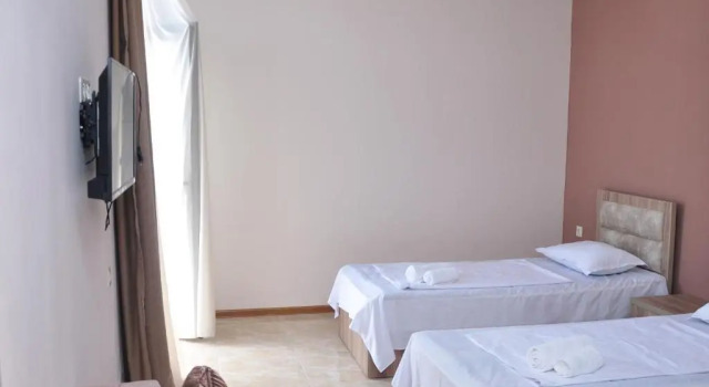 Golden House, Book Hotel Kobuleti 
