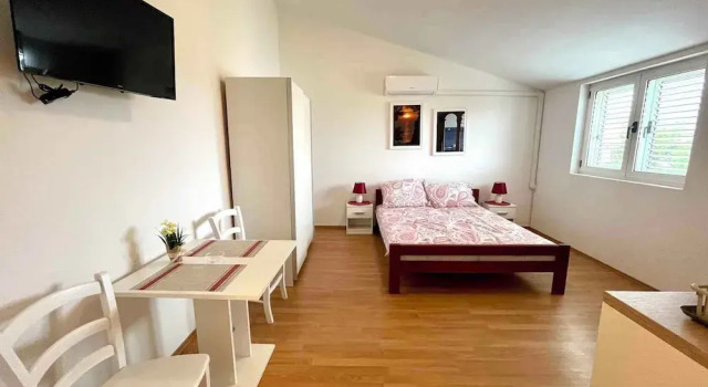 Студия Villa Julie