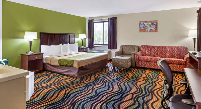 Econo Lodge Inn & Suites, Réserver Hôtel Oconto Wisconsin